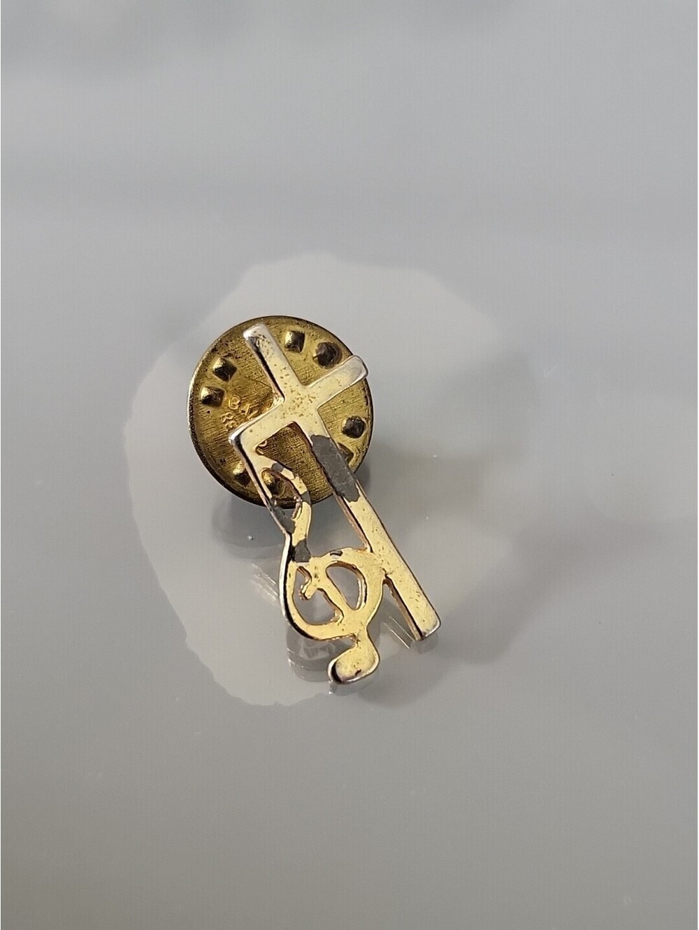 Vintage Brooch Tie Pin Beautiful Religion Christianity Cross N93 Christ Music
